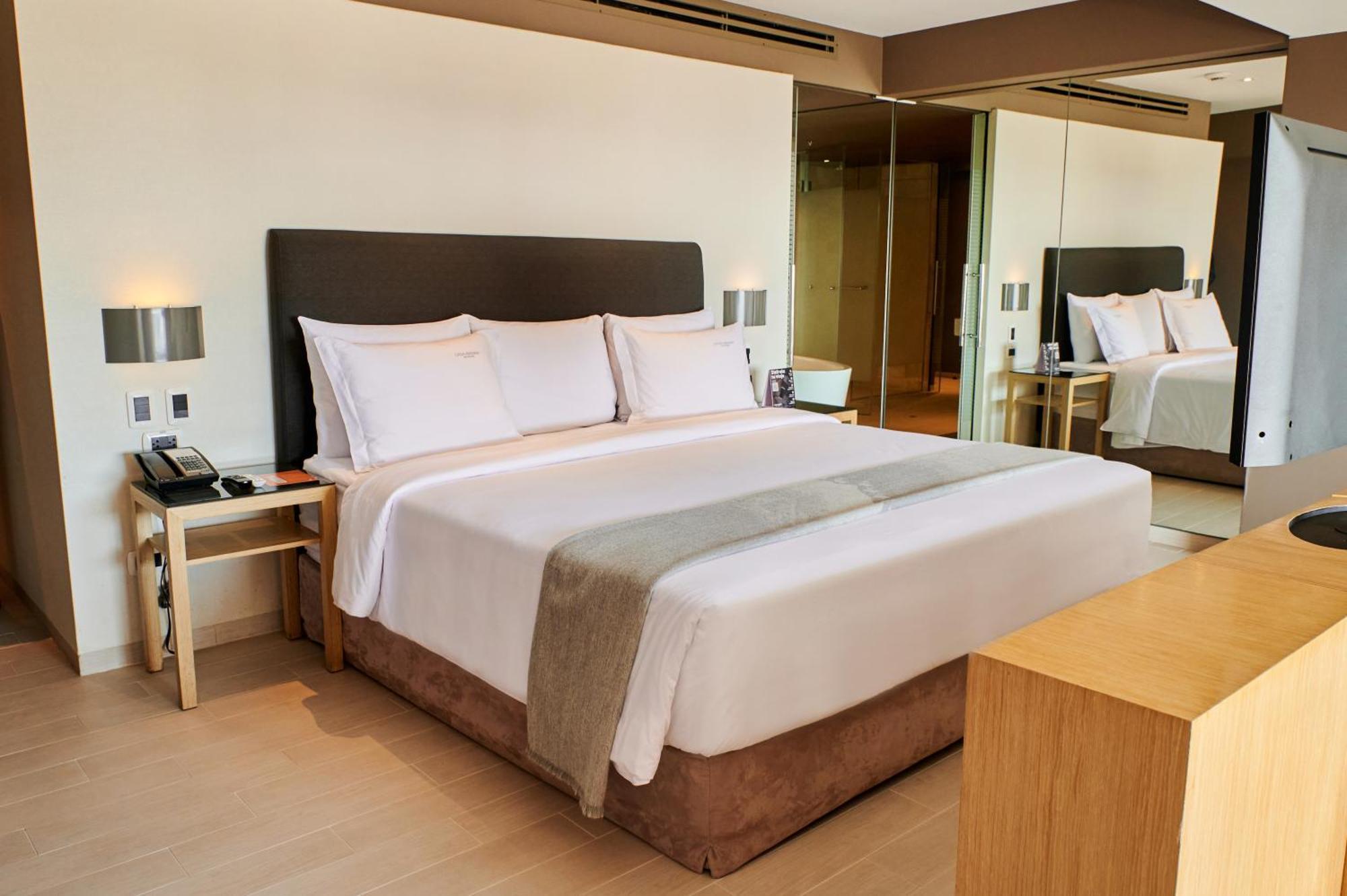 Casa Andina Premium Golf Los Incas Лима Екстериор снимка