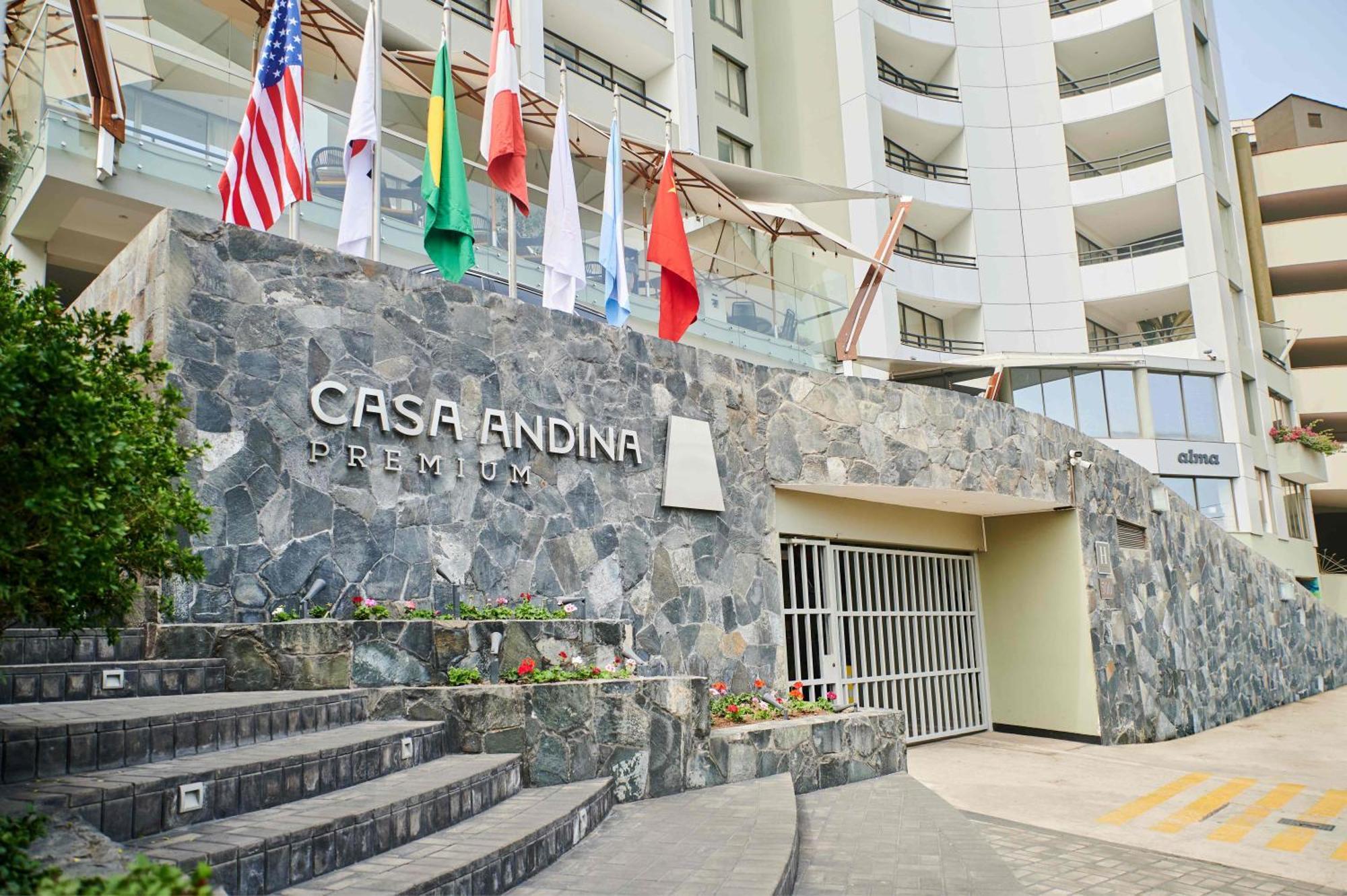 Casa Andina Premium Golf Los Incas Лима Екстериор снимка