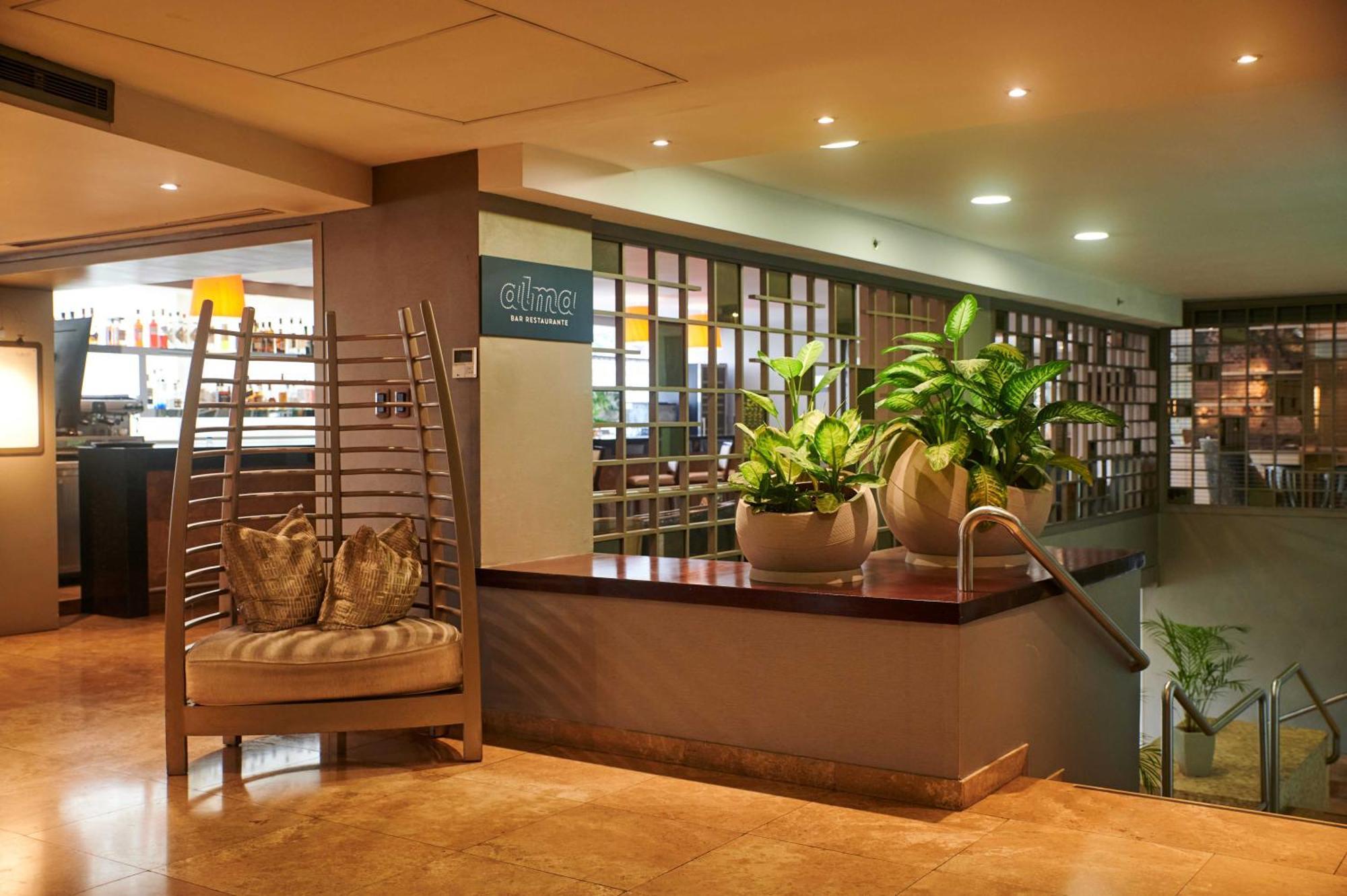 Casa Andina Premium Golf Los Incas Лима Екстериор снимка